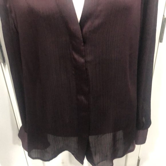 Banana Republic Women’s Long sleeve Button down Blouse. Burgundy size XL Career - Picture 4 of 13